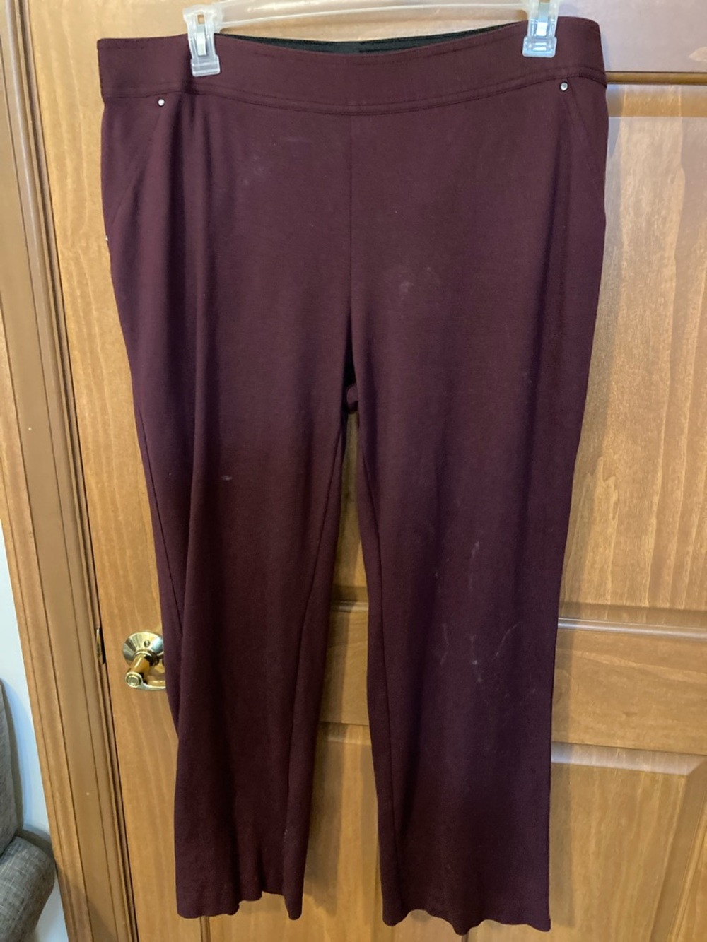 Women's Stretch Pull-On Pants in Burgundy no pockets